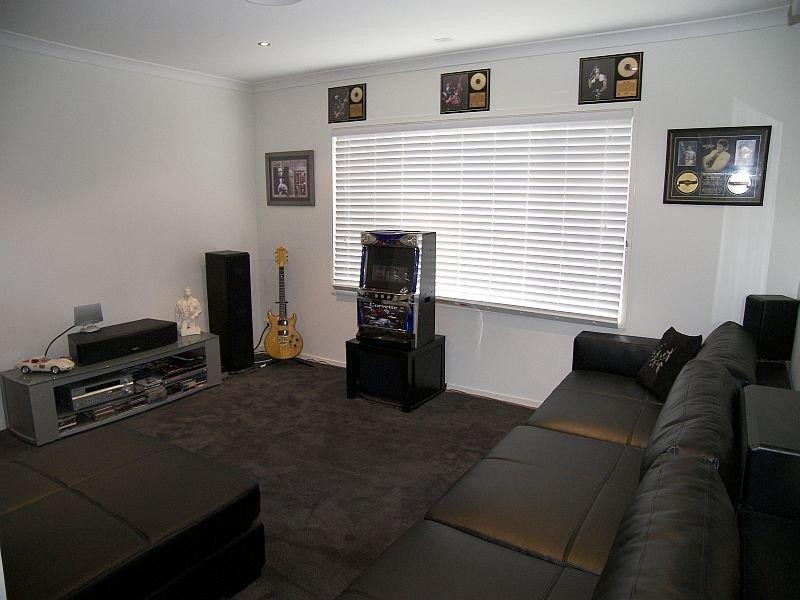 101 Beaufort Cres, Moggill QLD 4070